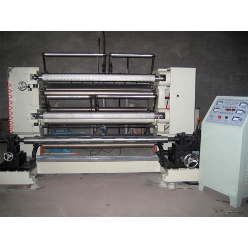 Бобинорезательная машина вертикального типа